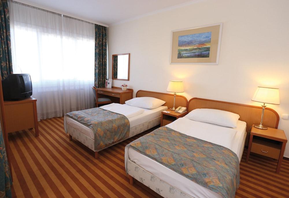 Danubius Hotel Raba Extérieur photo