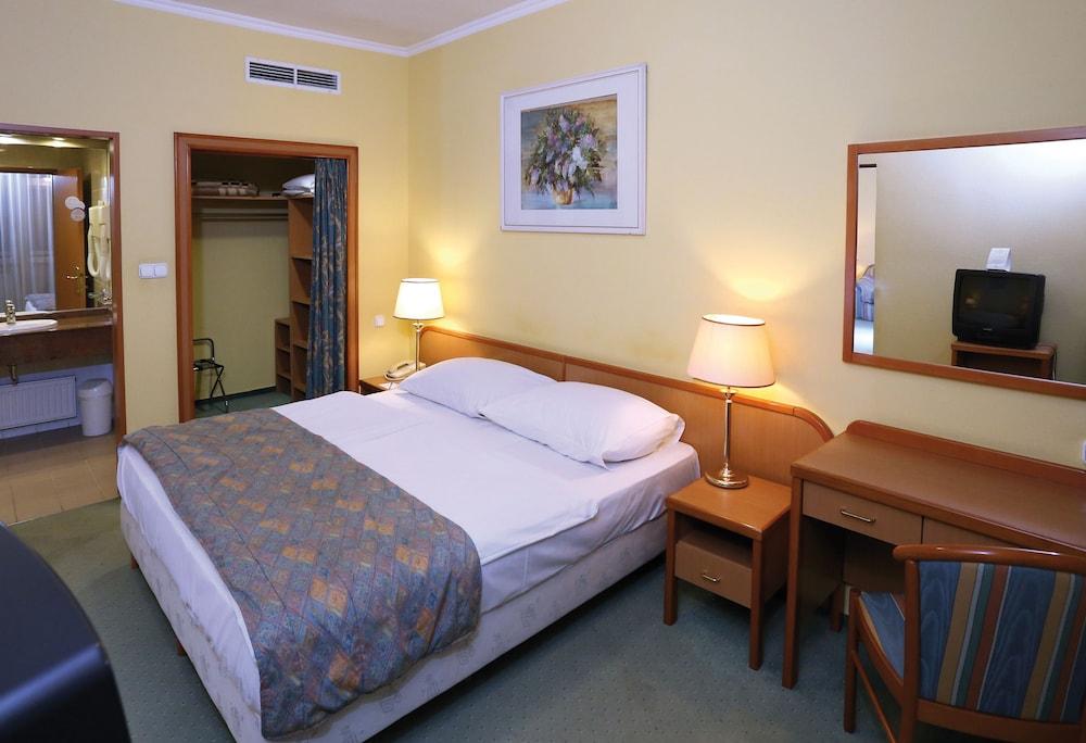 Danubius Hotel Raba Extérieur photo