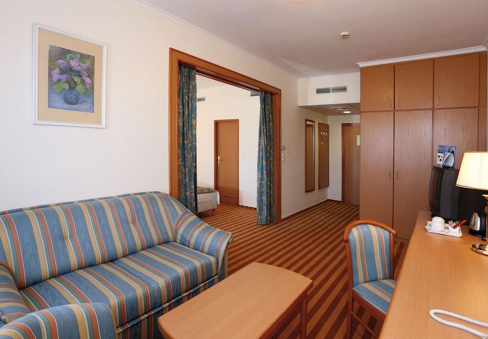 Danubius Hotel Raba Extérieur photo