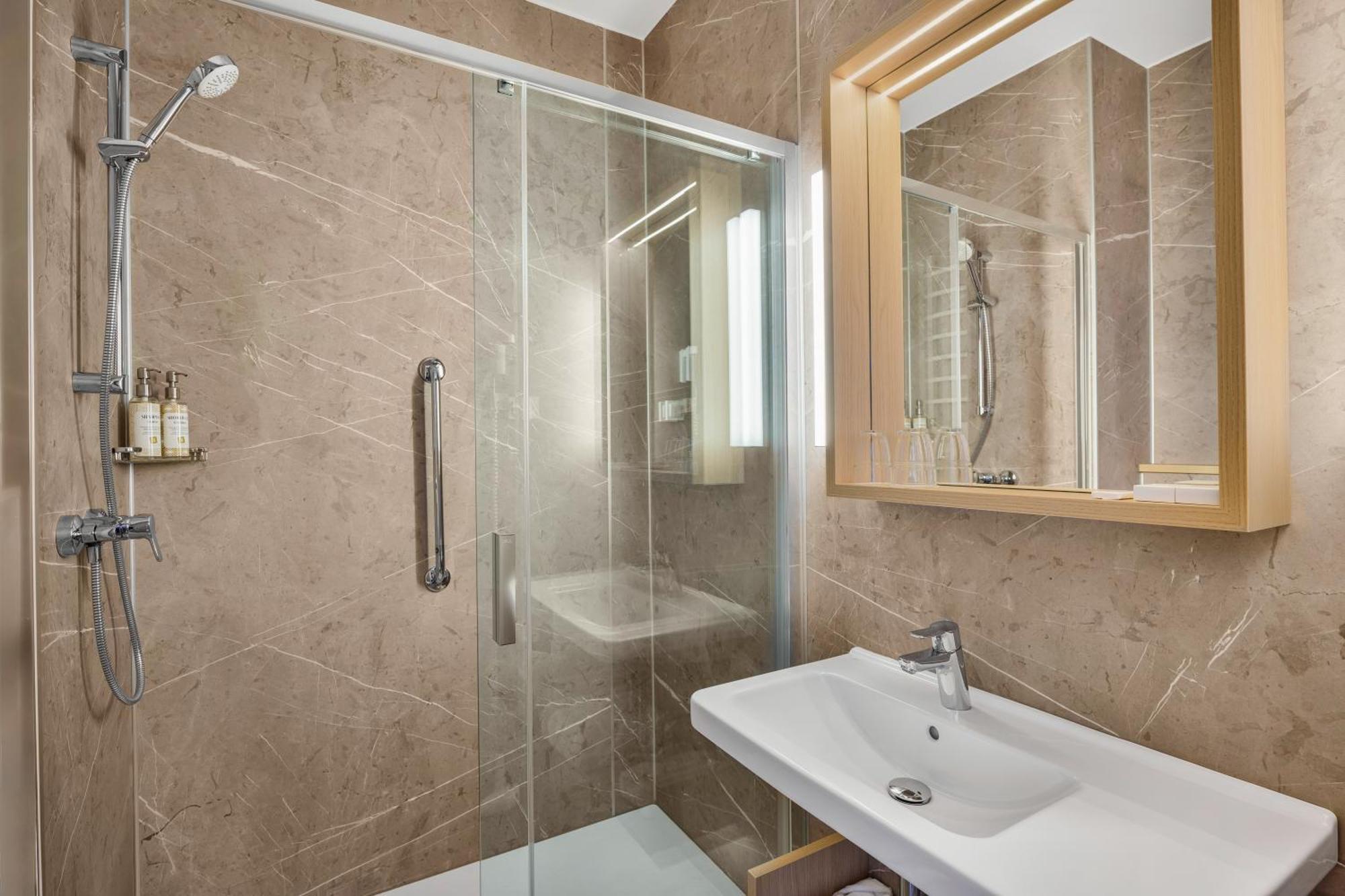 Danubius Hotel Raba Extérieur photo